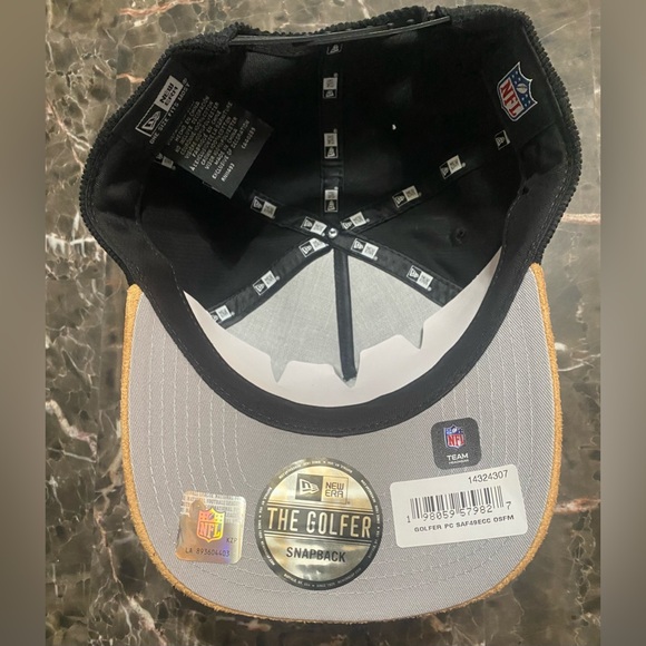 San Francisco 49ers 'Corduroy Suede' Pre-Curved Golfer Snapback - Picture 2 of 8